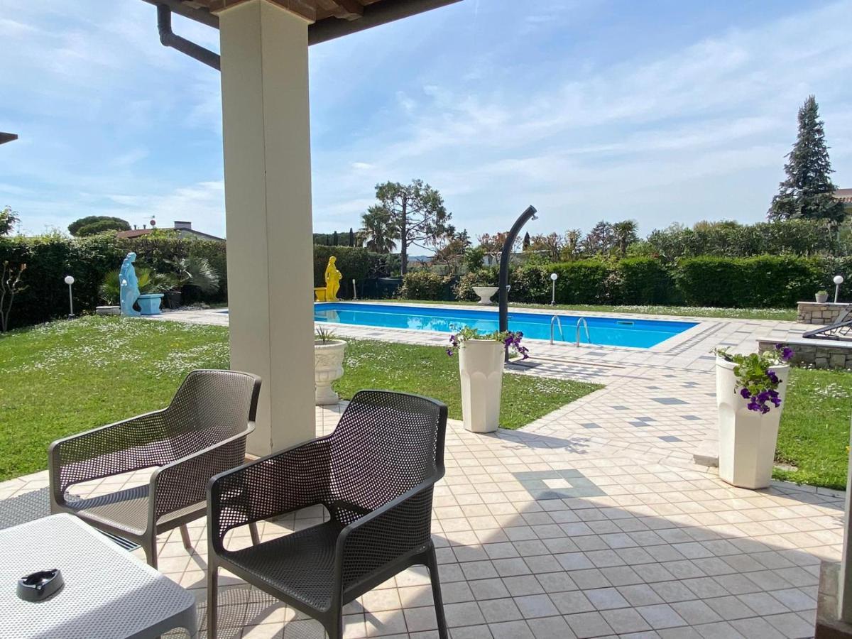 La Dolce Vita - Private Villa With Pool Moniga del Garda Экстерьер фото