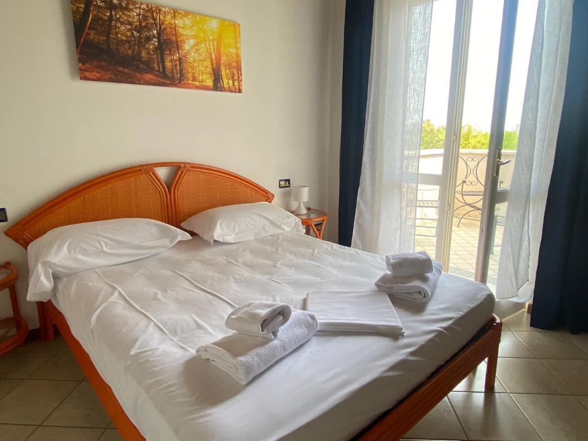 La Dolce Vita - Private Villa With Pool Moniga del Garda Экстерьер фото